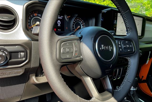 2025 Jeep Wrangler Sport S photo 17