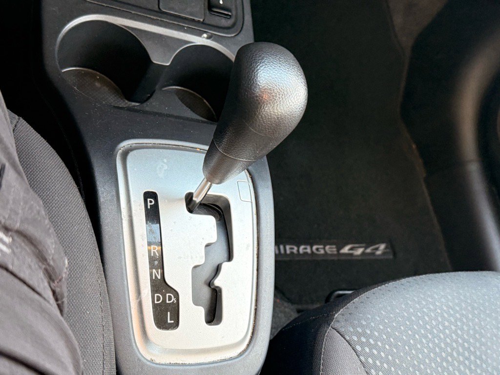 2020 Mitsubishi Mirage G4 ES photo 20