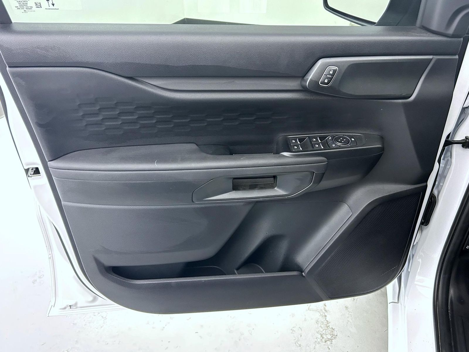 2025 Ford Ranger XL photo 9