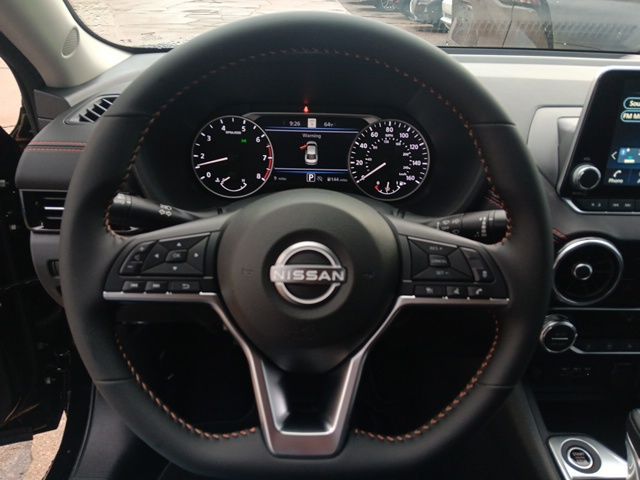 2025 Nissan Sentra SR photo 9