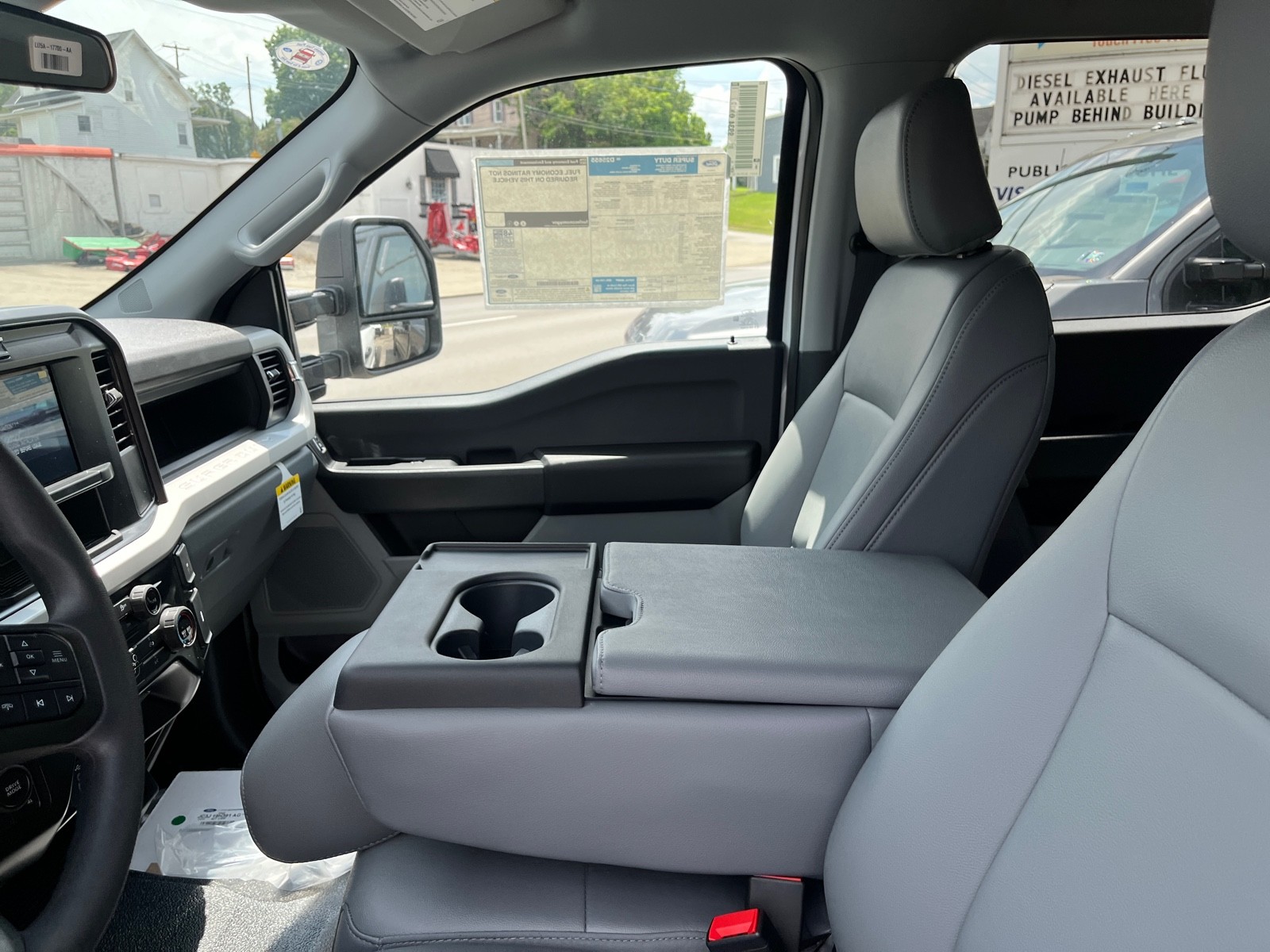 2025 Ford F-550 XL photo 3