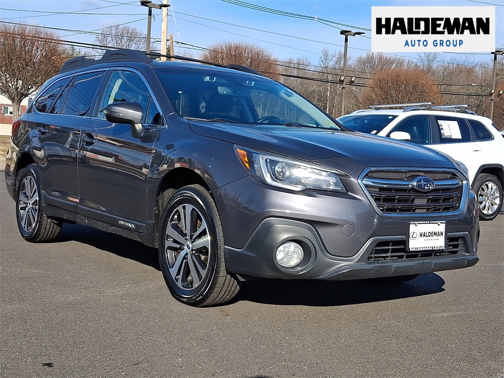 2019 Subaru Outback Limited's photo
