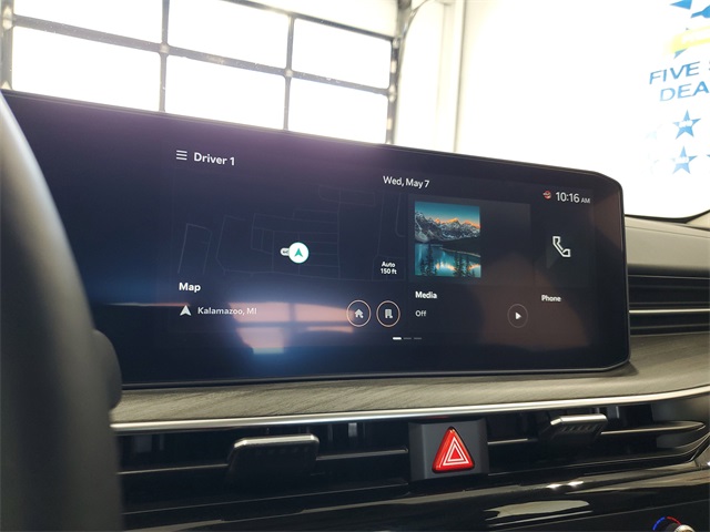 2025 Kia K5 EX photo 22