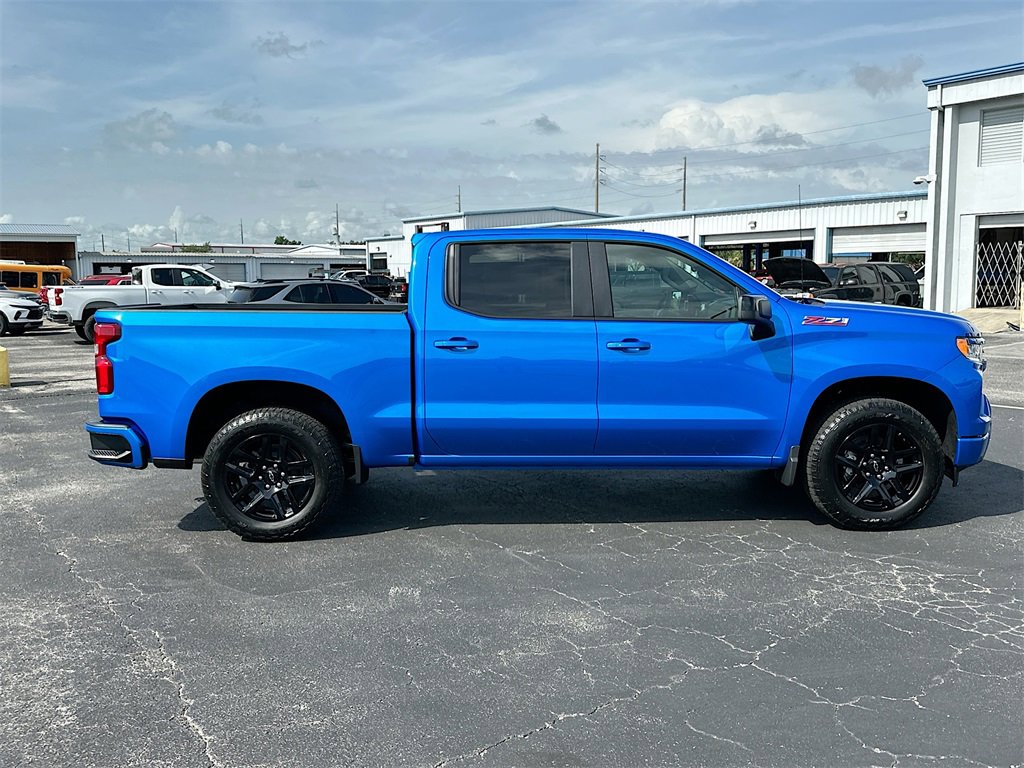 2025 Chevrolet Silverado 1500 RST photo 3