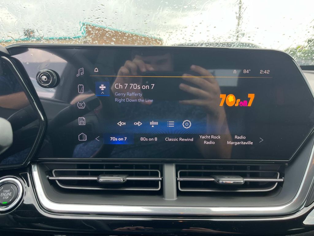2025 Chevrolet Trax photo 21