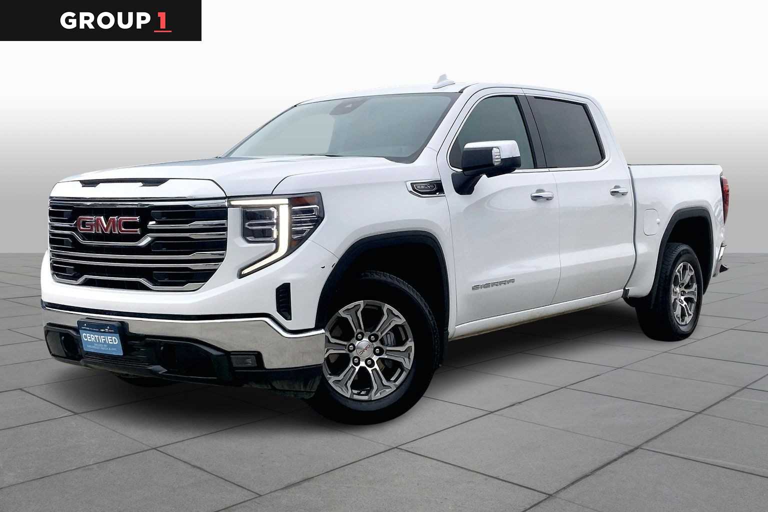 2025 GMC Sierra 1500 SLT's photo