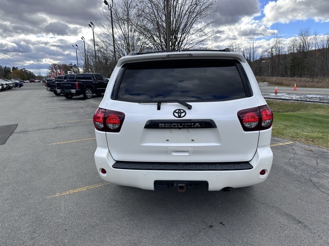 2021 Toyota Sequoia photo 4