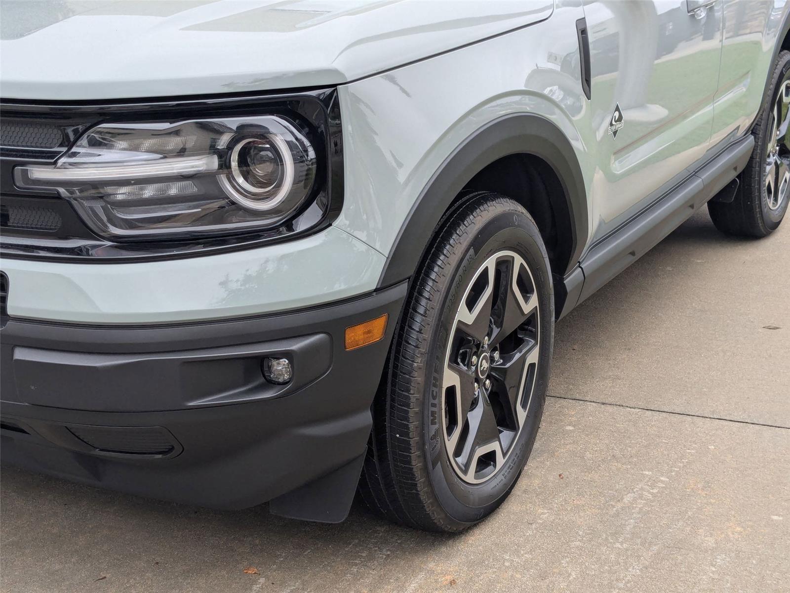 2024 Ford Bronco Sport Outer Banks photo 8