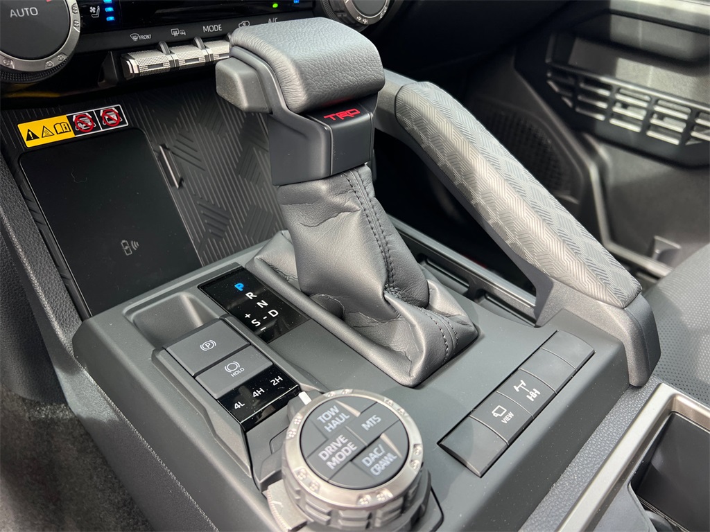 2025 Toyota 4Runner TRD Off-Road Premium photo 31