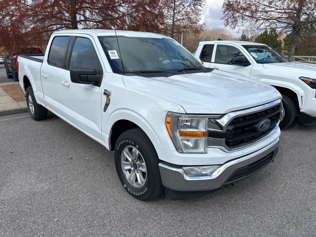 2023 Ford F-150 XLT photo 3
