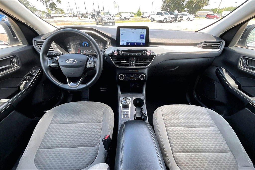2022 Ford Escape SE photo 7