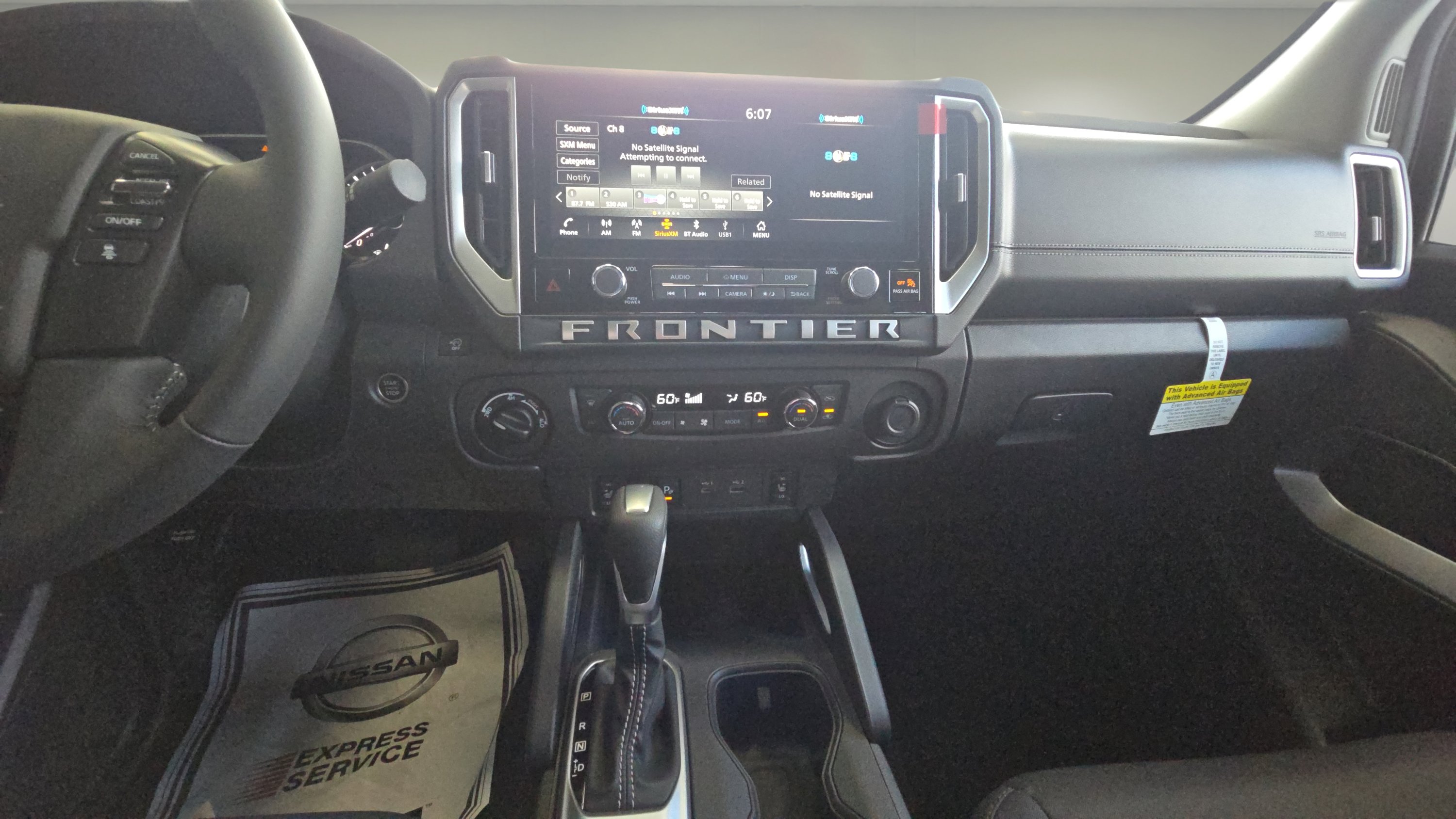 2025 Nissan Frontier SV photo 7