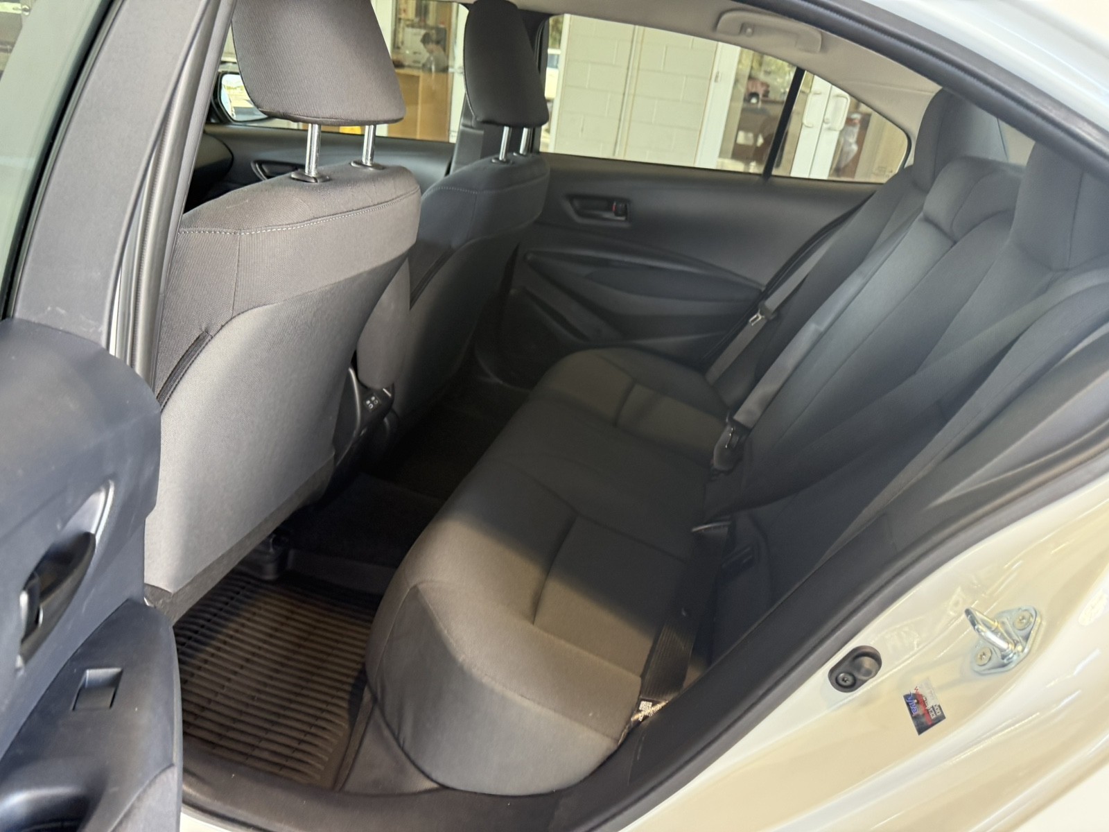 Used 2025 WHITE Toyota LE image 11