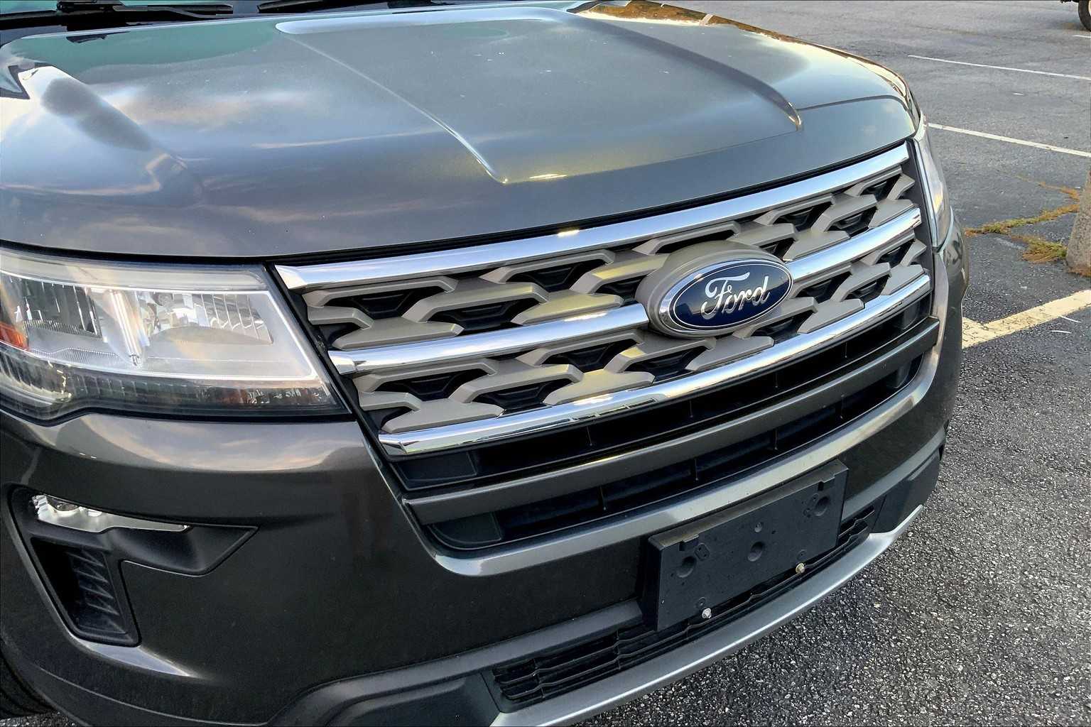 2018 Ford Explorer XLT photo 28