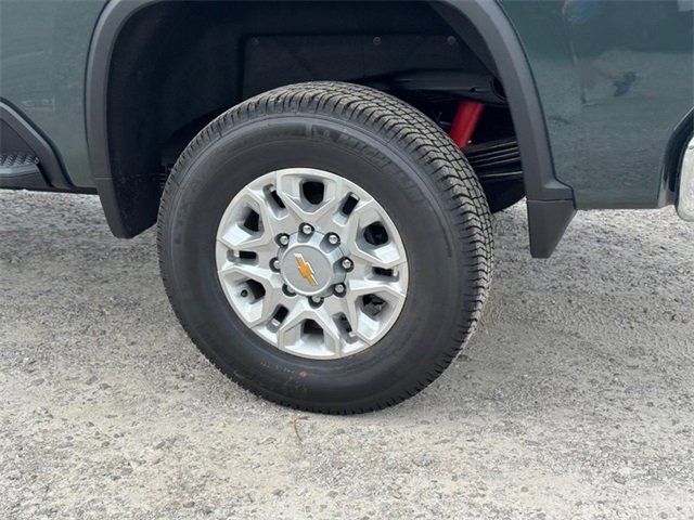 2026 Chevrolet Silverado 2500HD LT photo 4