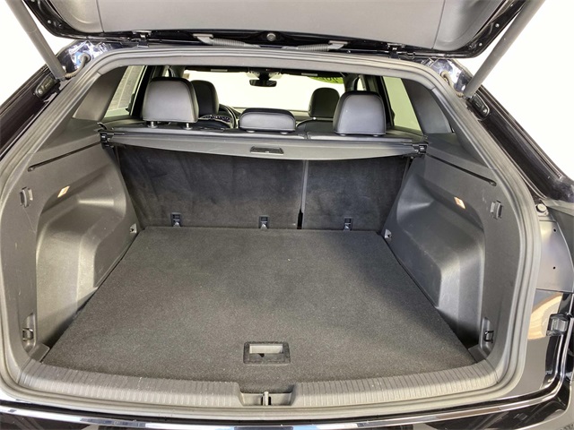 2020 Volkswagen Atlas Cross Sport V6 SEL photo 7