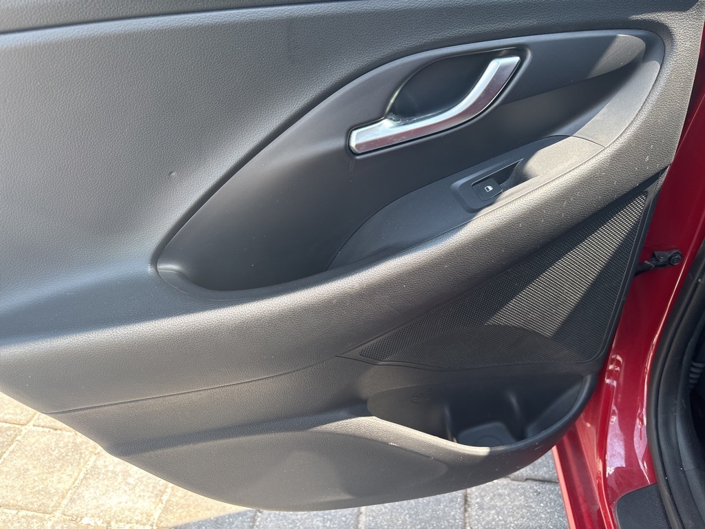 2018 Hyundai Elantra GT Base photo 29