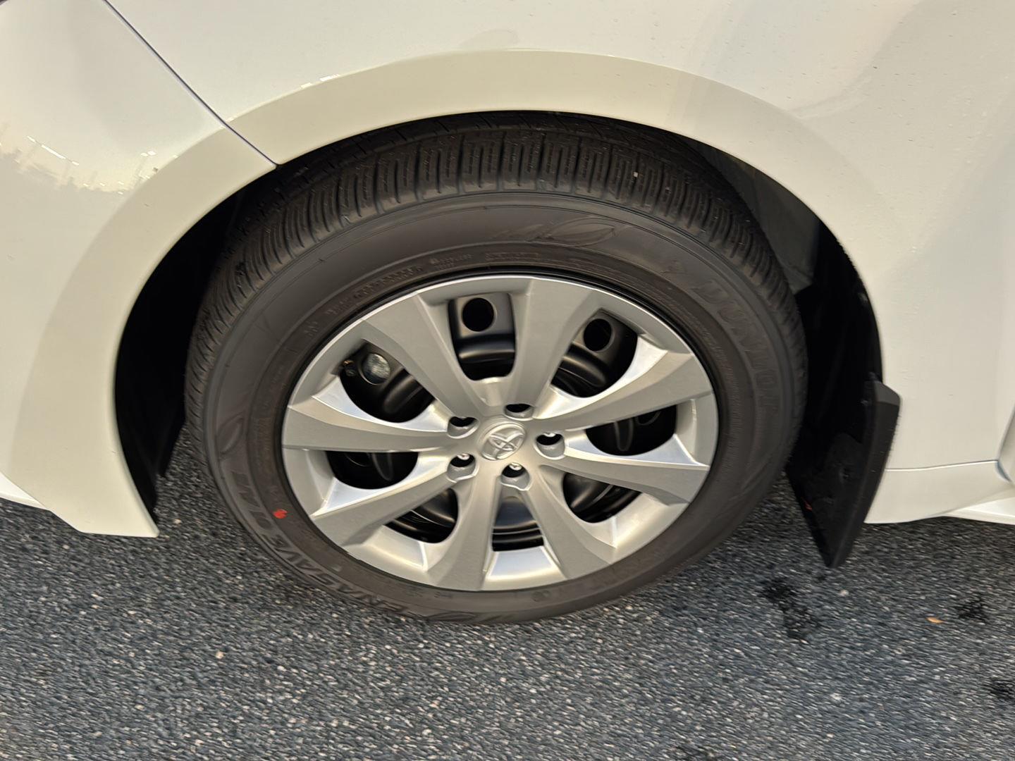 2026 Toyota Corolla LE photo 26
