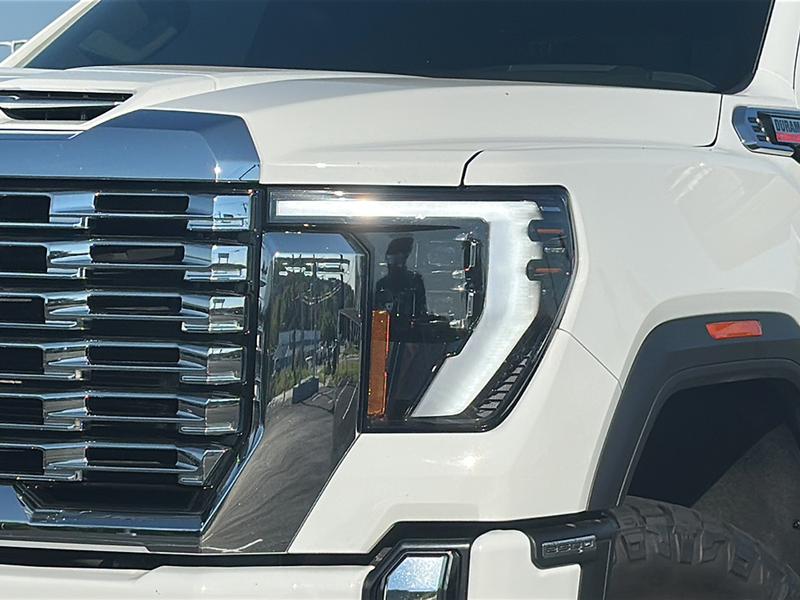 2024 Gmc Sierra 2500 HD Denali photo 3