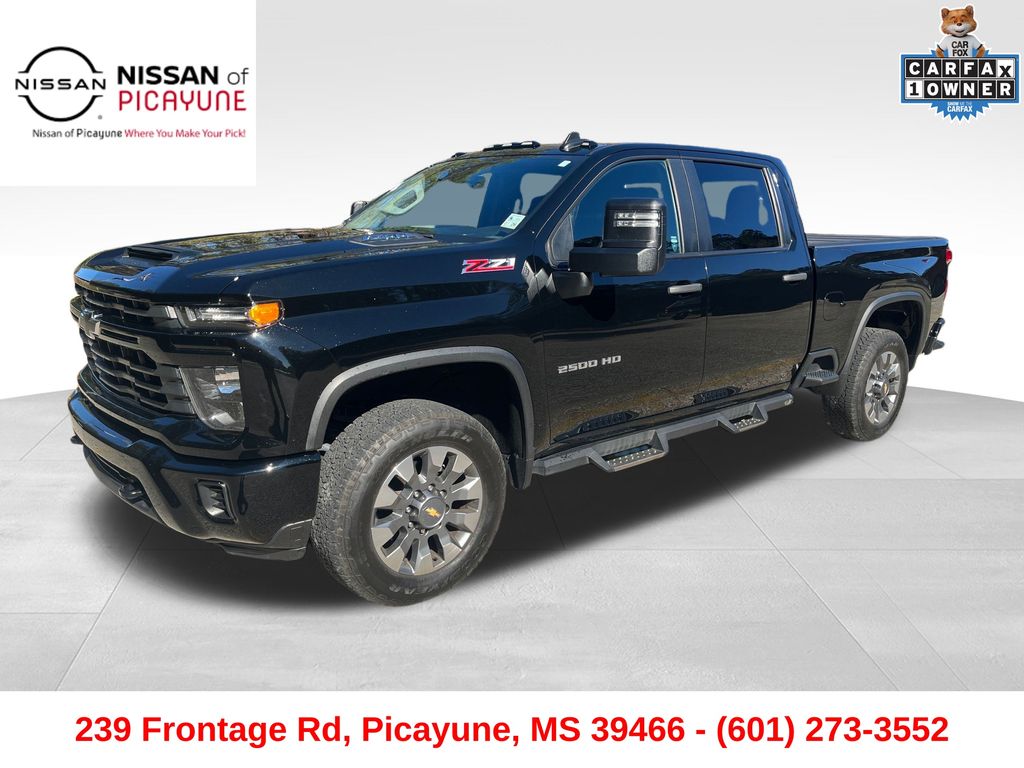 2024 Chevrolet Silverado 2500HD Custom's photo