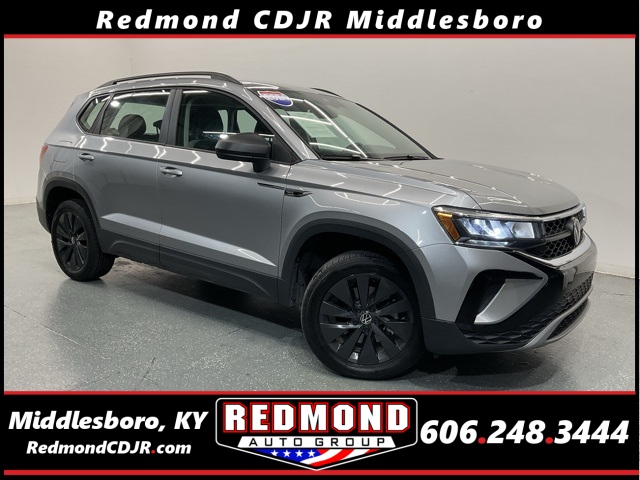 2024 Volkswagen Taos S's photo