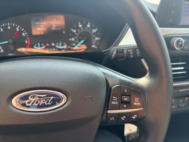 2022 Ford Escape S photo 16