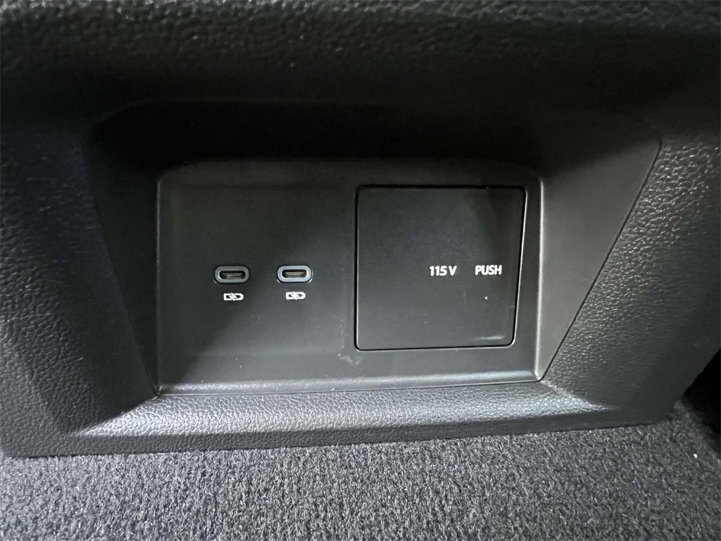 2021 Volkswagen Atlas Cross Sport SE Technology photo 14