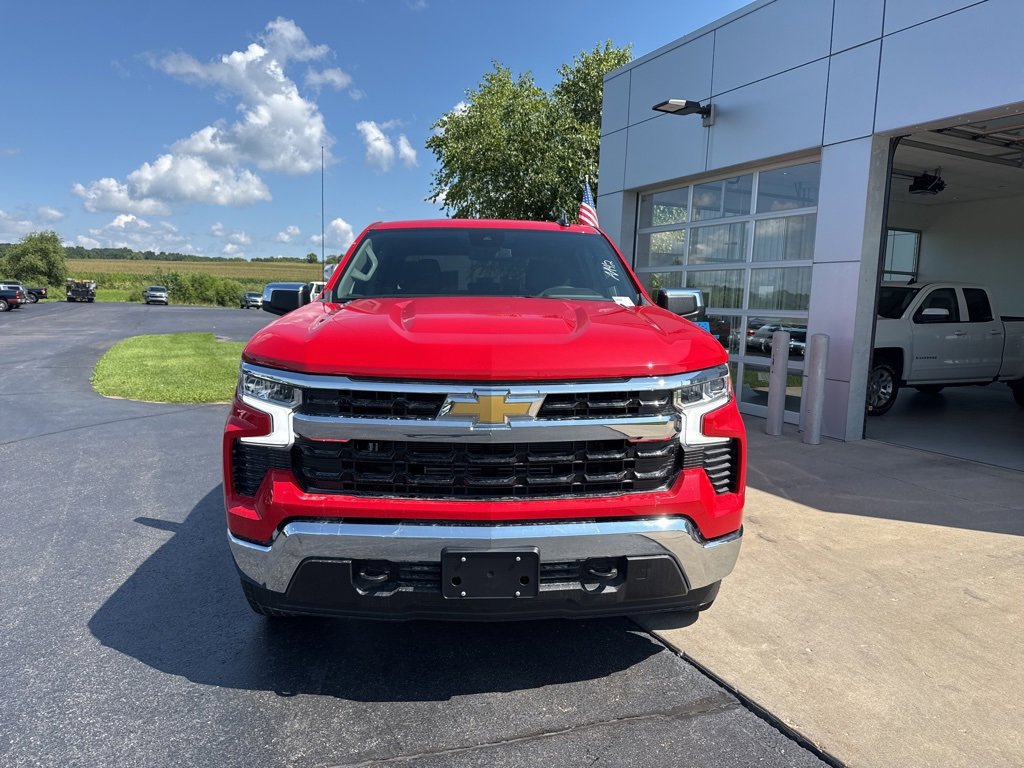 2026 Chevrolet Silverado 1500 LT photo 2