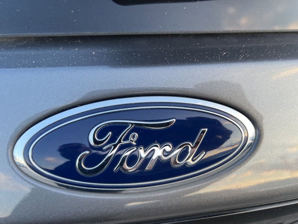 2022 Ford Explorer ST photo 42