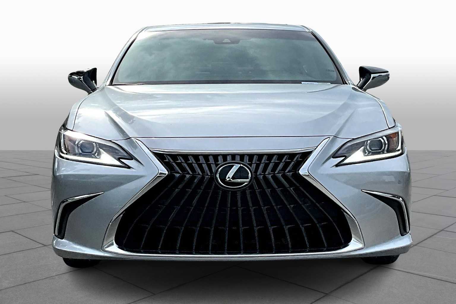 2022 Lexus ES 350 photo 3
