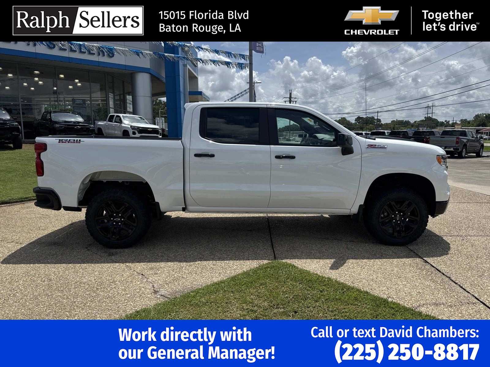 2025 Chevrolet Silverado 1500 LT Trail Boss photo 4