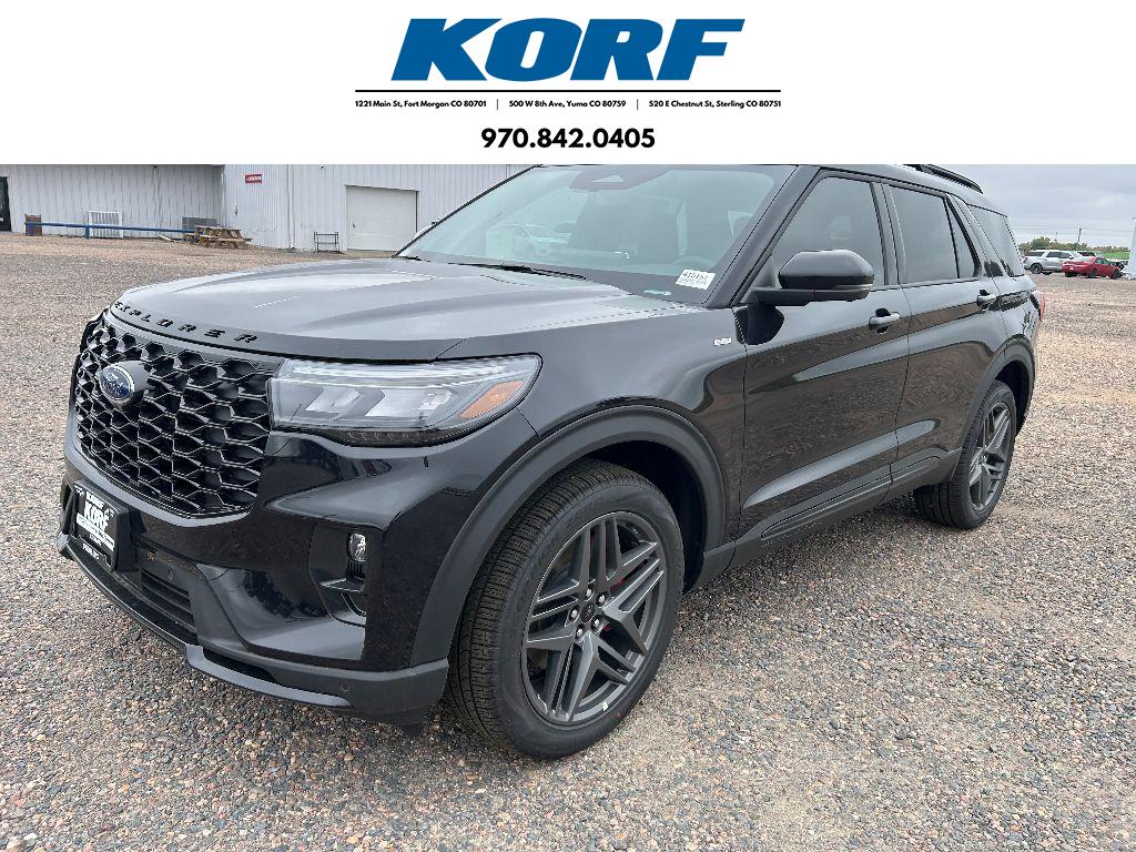 2025 Ford Explorer ST-LINE's photo