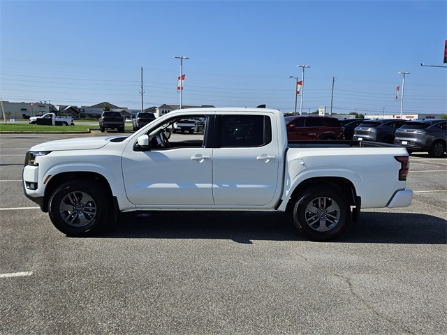2025 Nissan Frontier SV photo 4