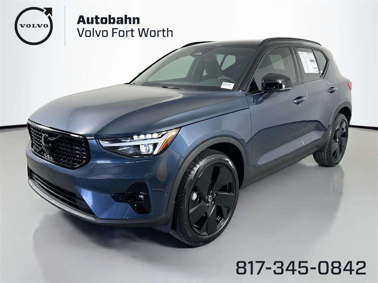2026 Volvo XC40 Ultra Black Edition's photo