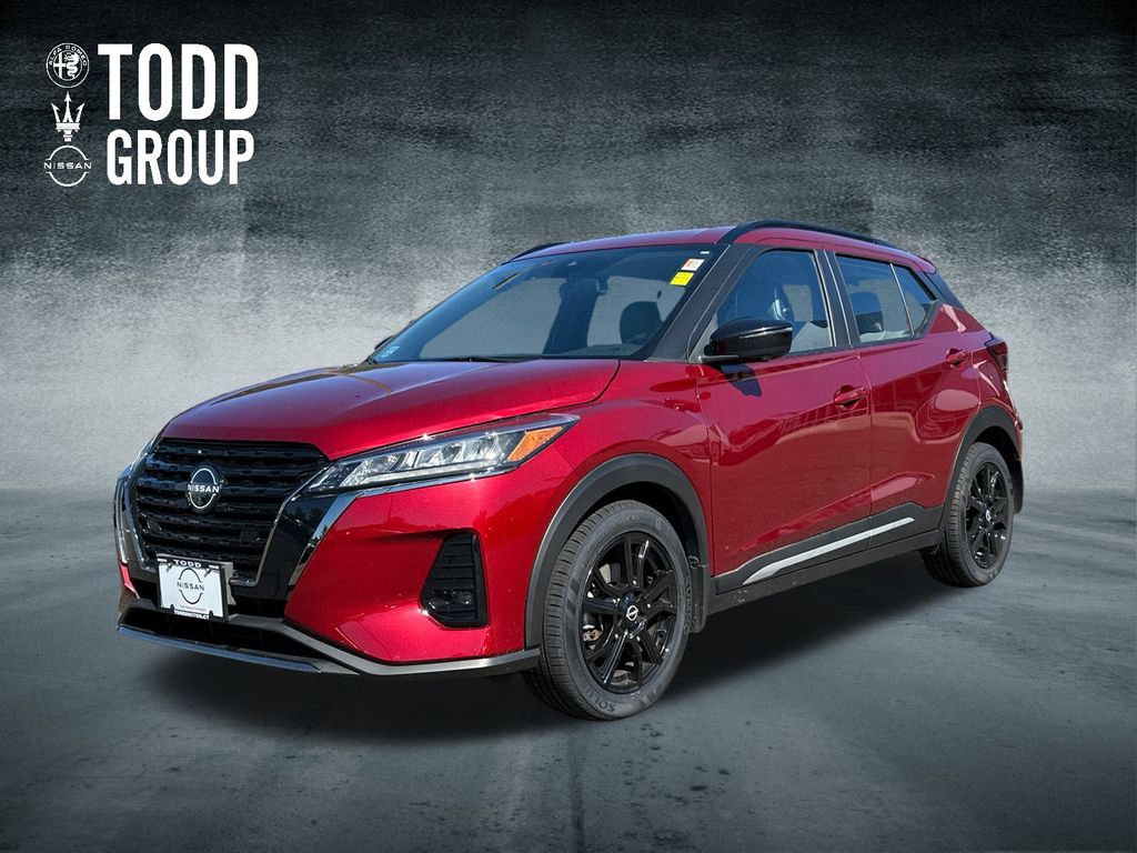 2022 Nissan Kicks SR
