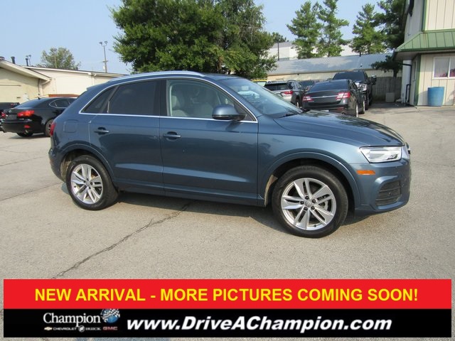 2016 Audi Q3 Premium Plus photo 3