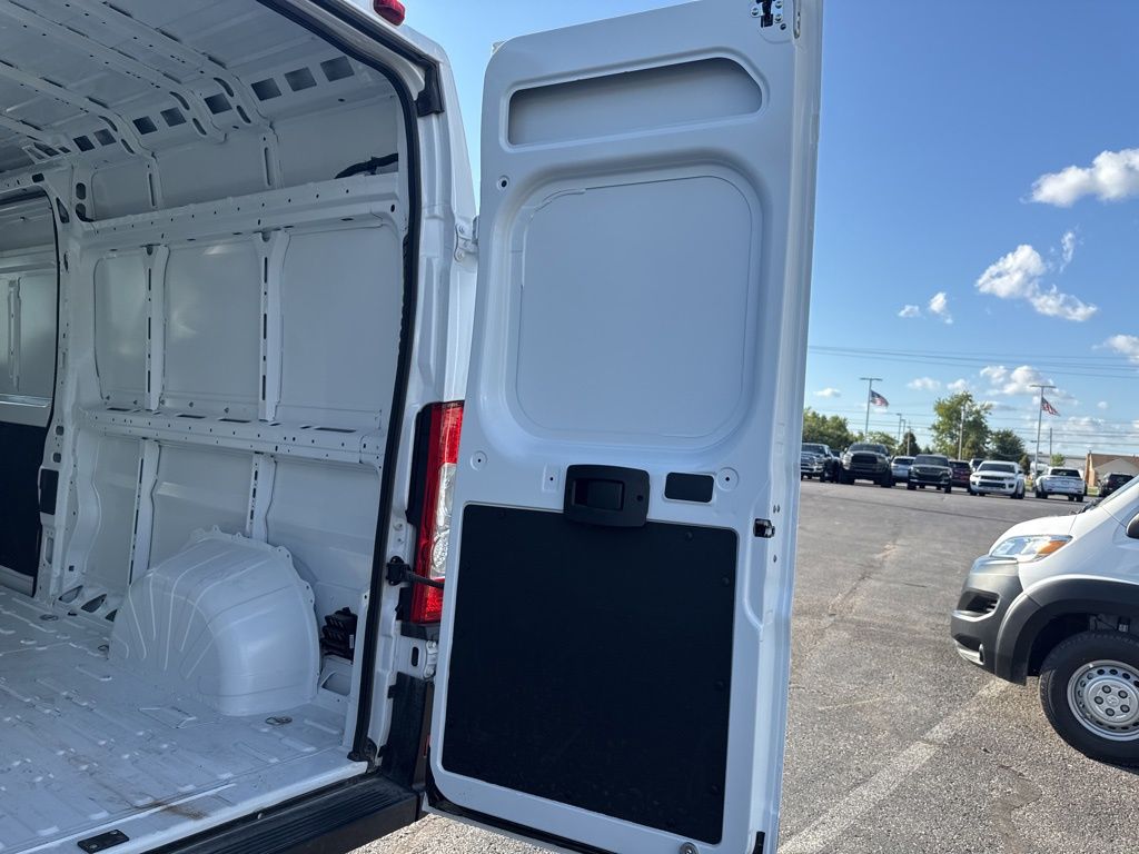 2025 Ram ProMaster 2500 photo 27