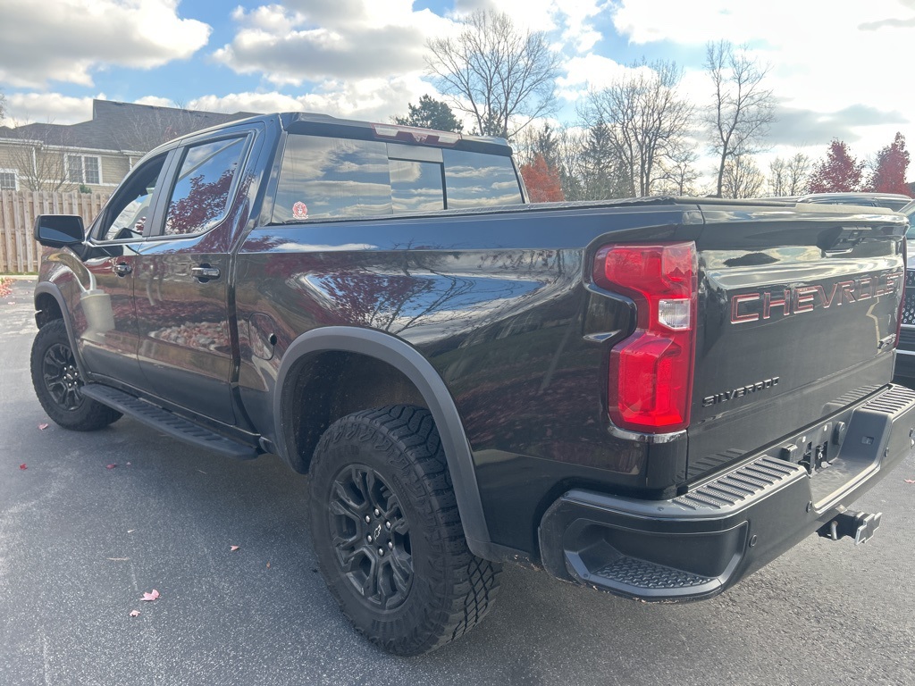 2023 Chevrolet Silverado 1500 ZR2 photo 2