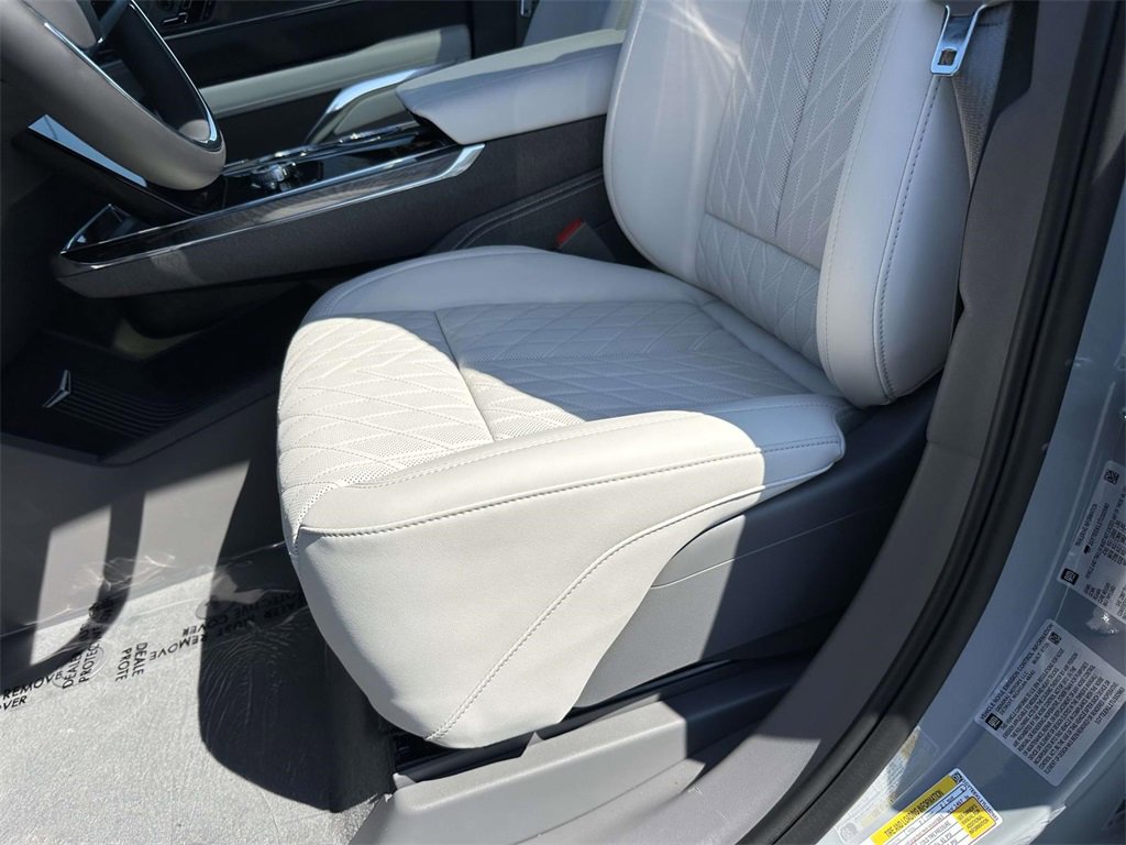 2026 Cadillac Escalade IQ Sport photo 15