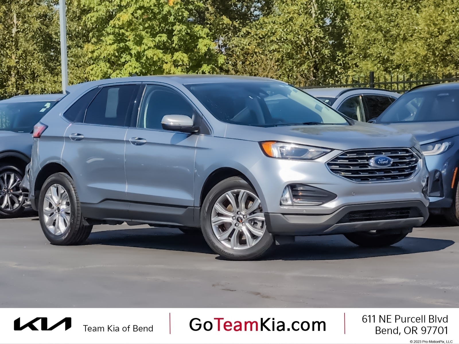 2024 Ford Edge Titanium's photo