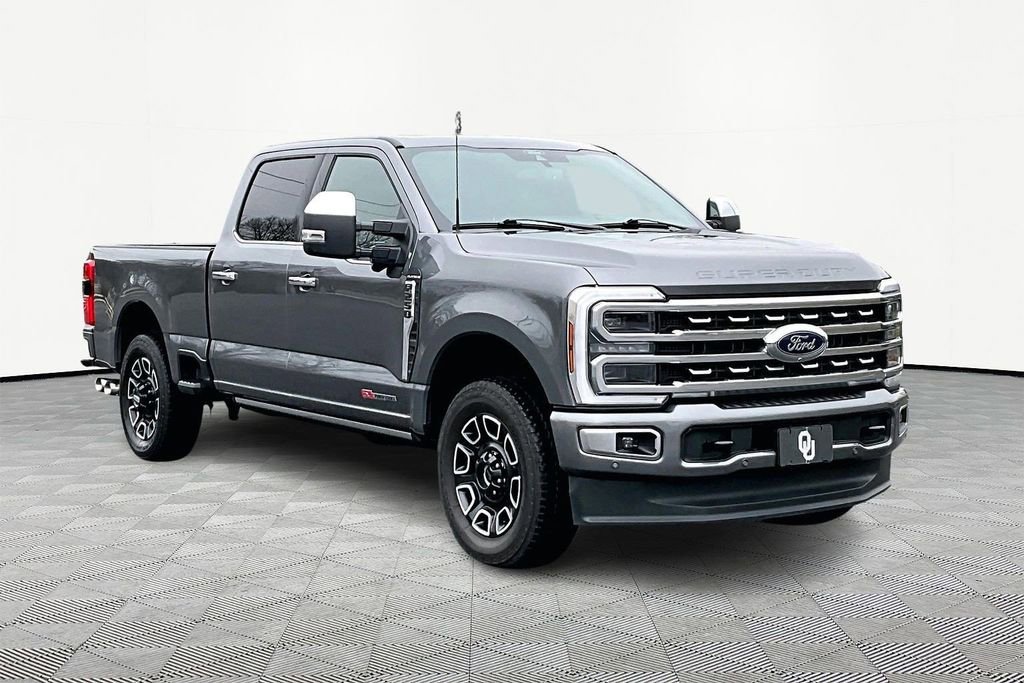 2024 Ford F-250 Super Duty Platinum's photo