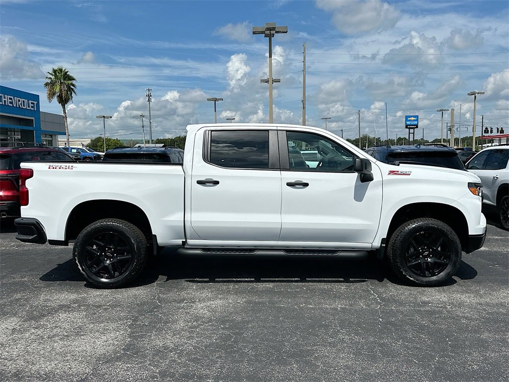 2025 Chevrolet Silverado 1500 Custom Trail Boss photo 3