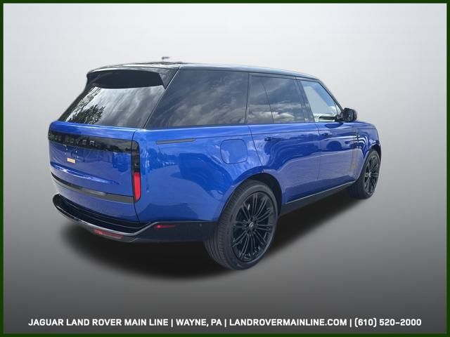 2025 Land Rover Range Rover SE photo 4