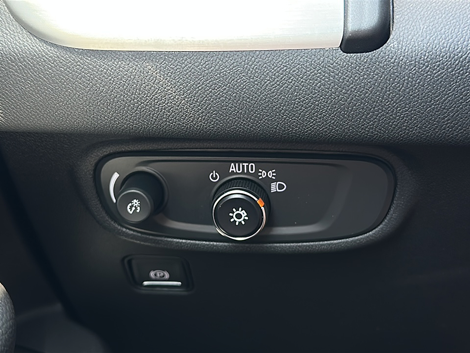 2023 Gmc Terrain SLE photo 19