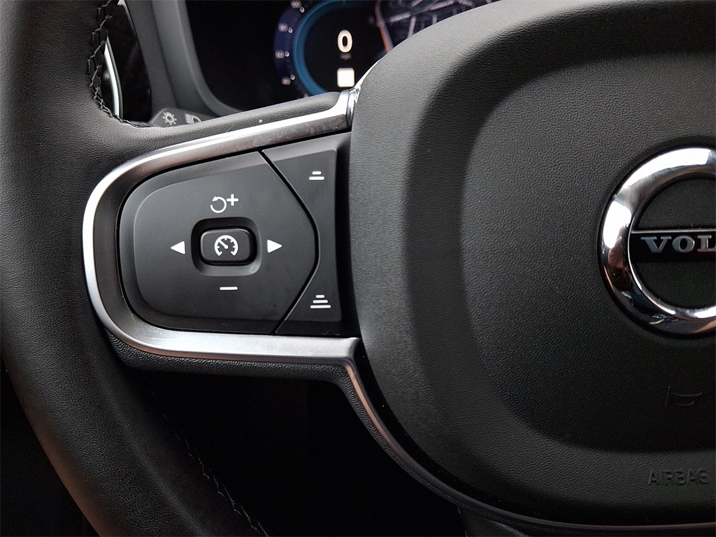 2025 Volvo S60 B5 Core photo 22