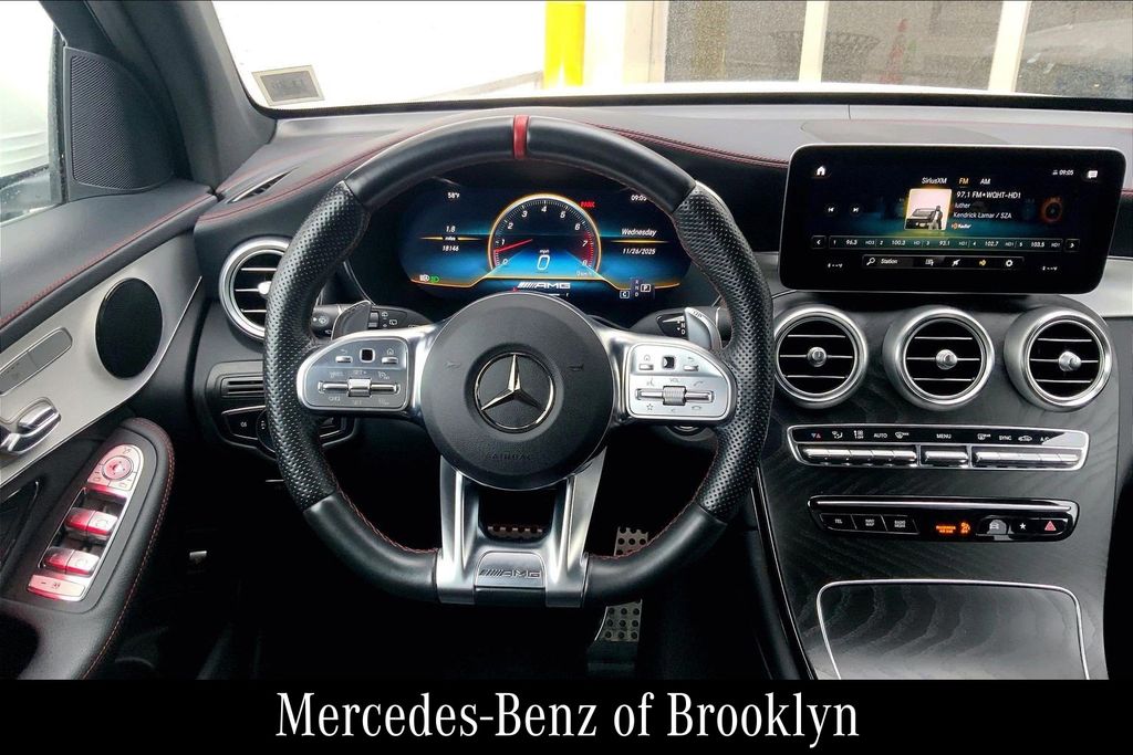2022 Mercedes Benz GLC 43 AMG 4MATIC photo 4