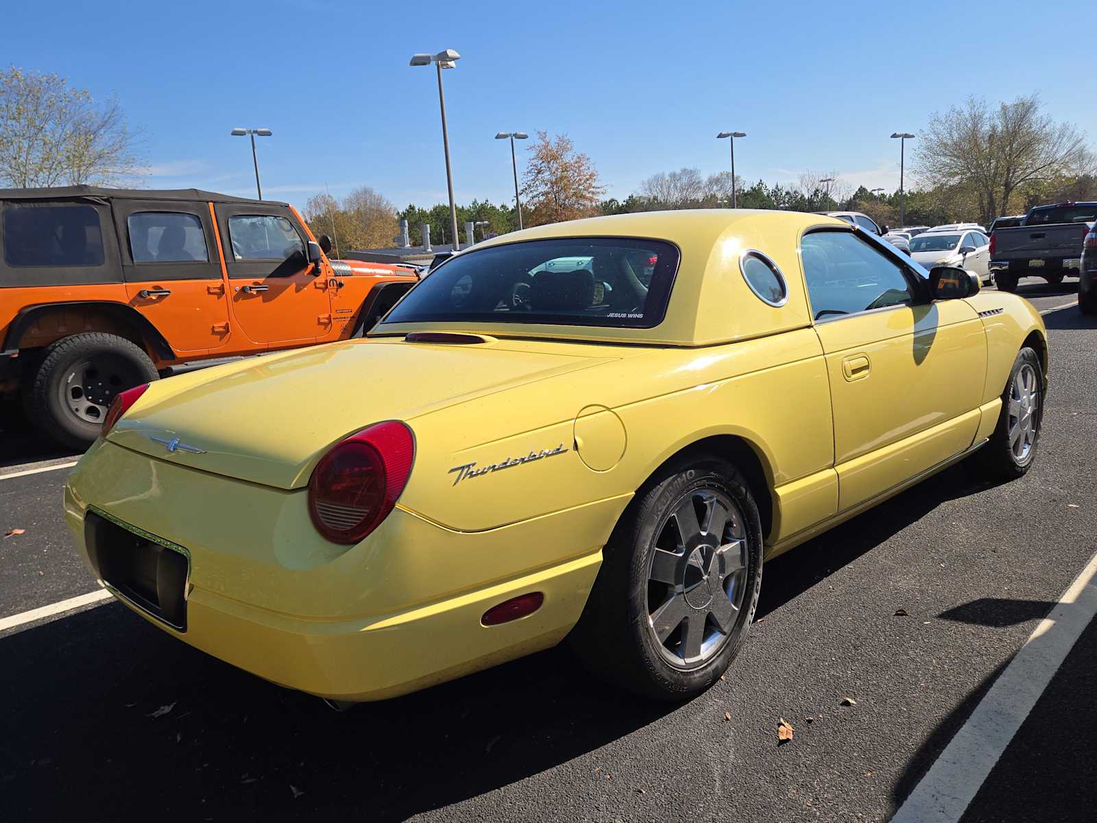 2002 Ford Thunderbird Deluxe photo 4