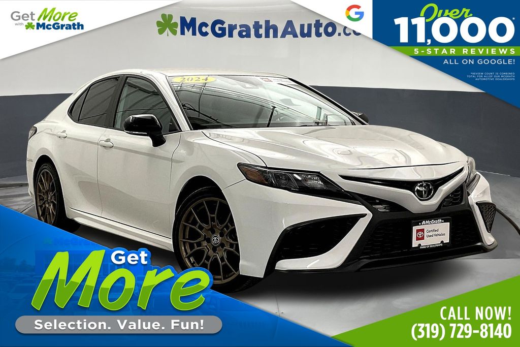 2024 Toyota Camry SE Nightshade's photo