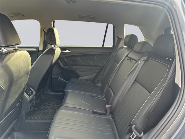 2022 Volkswagen Tiguan SE photo 13