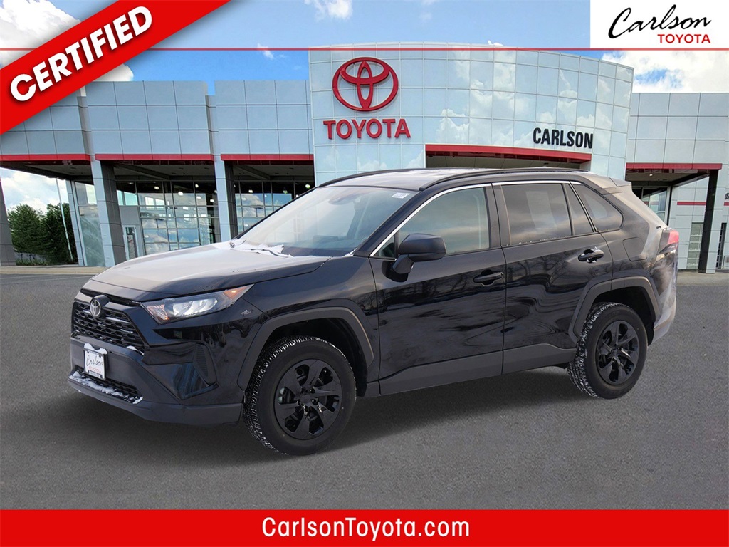 2019 Toyota RAV4 LE's photo